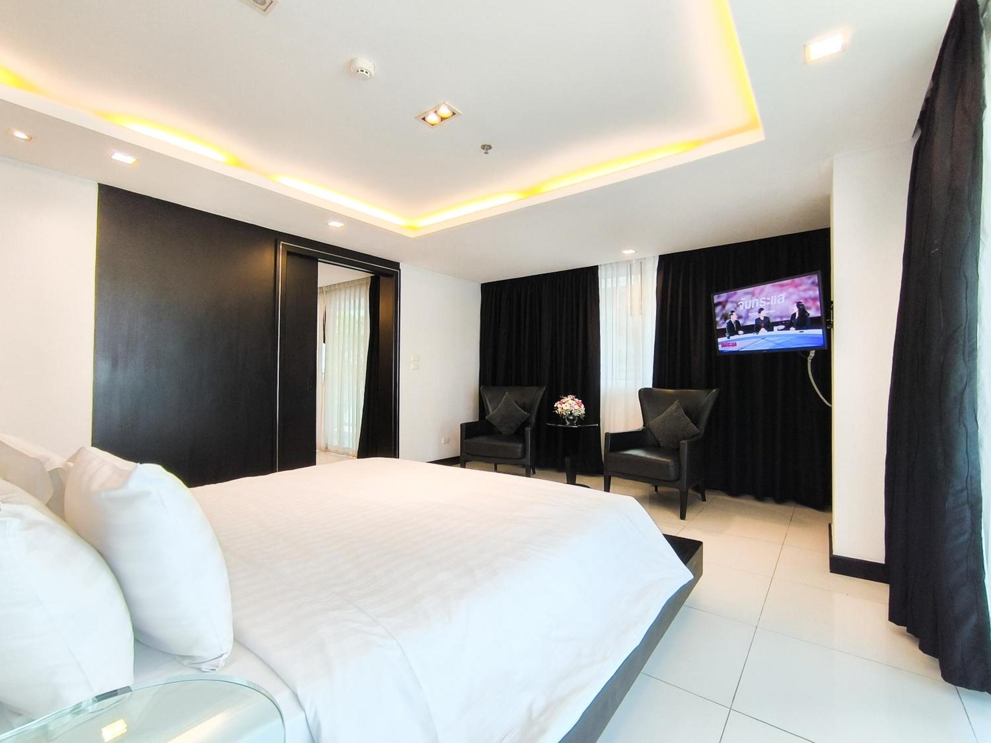 Nova Suites Pattaya By Compass Hospitality Buitenkant foto