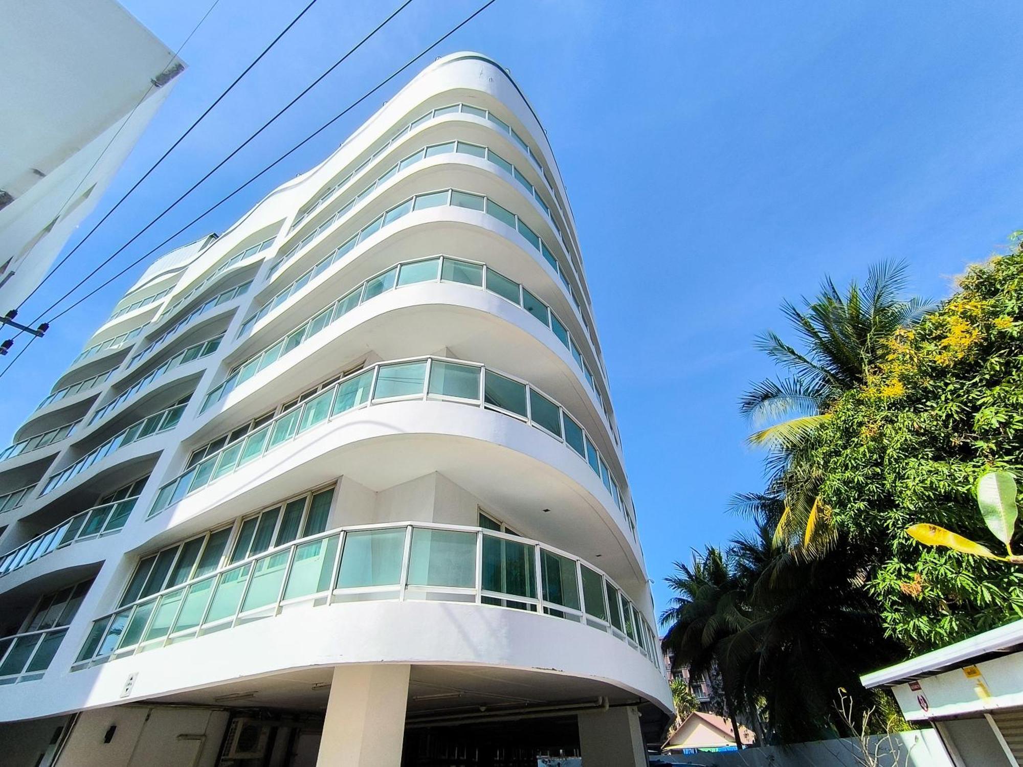 Nova Suites Pattaya By Compass Hospitality Buitenkant foto